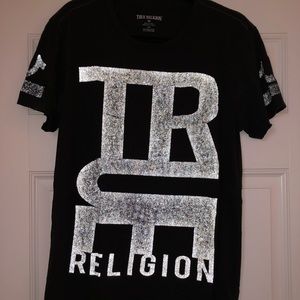 TRUE RELIGION ELONGATED REFLECTIVE TEE